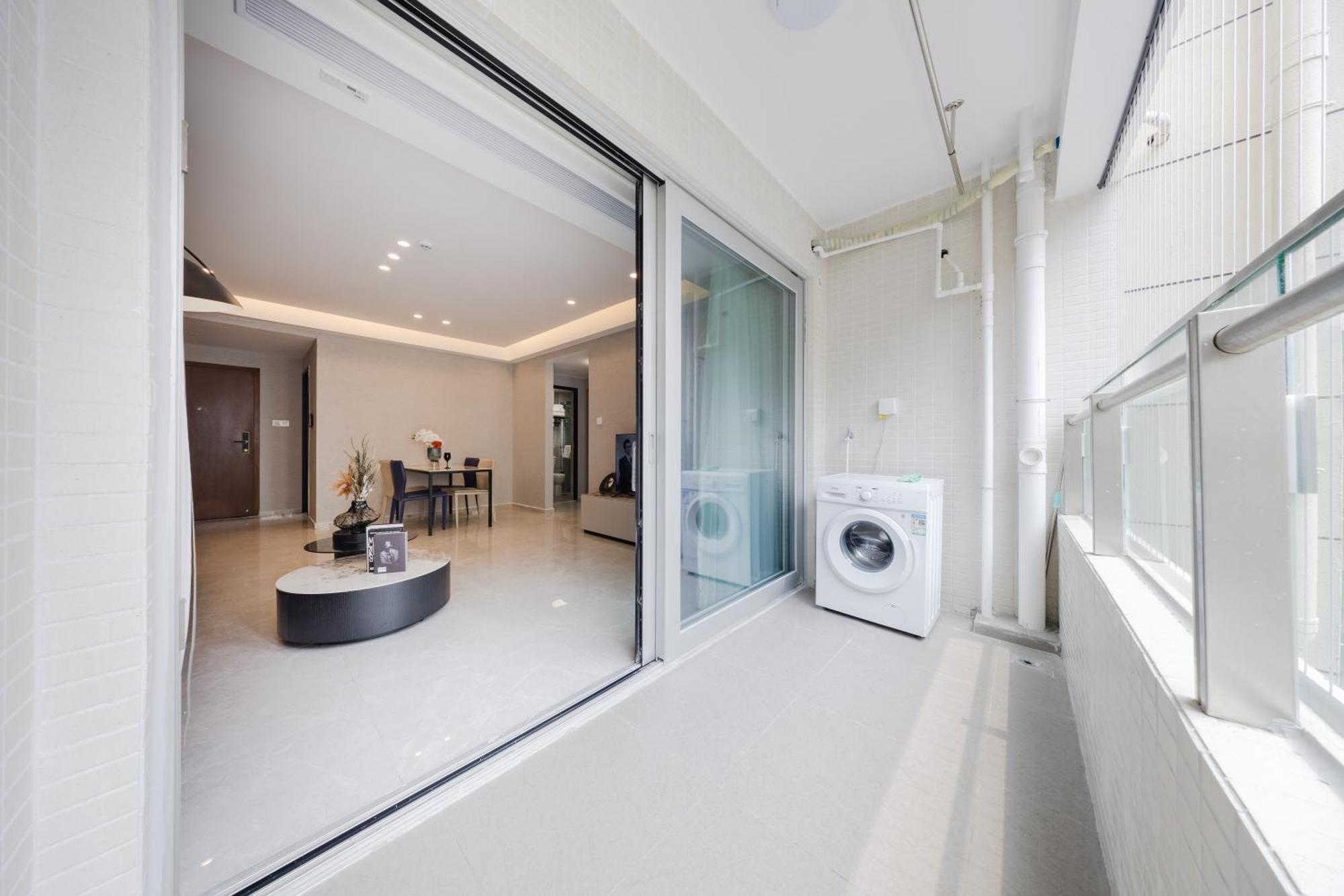 Aparthotel Boruisi Video And Audio Light House - Shenzhen Convention And Exhibition Center Gangxia Metro Station Esterno foto